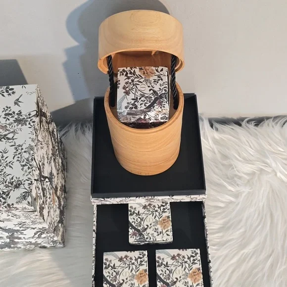 Very Rare!!! Dior VIP gift mid autumn festival mooncake decor. - Picture 8 of 11